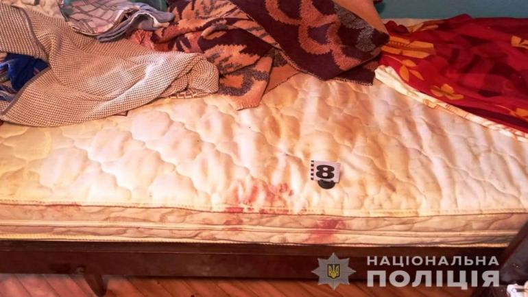 На Вінниччині у замаху на вбивстві жінки підозрюють сина