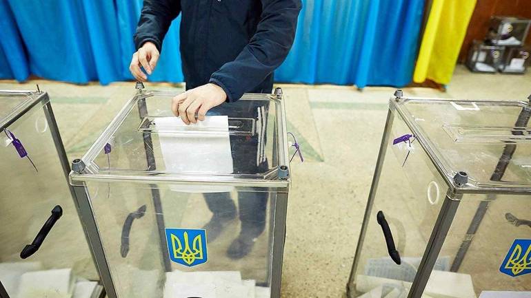 У двох виборчих округах на Вінниччині ЦВК &laquo;зняли&raquo; кандидатів у нардепи