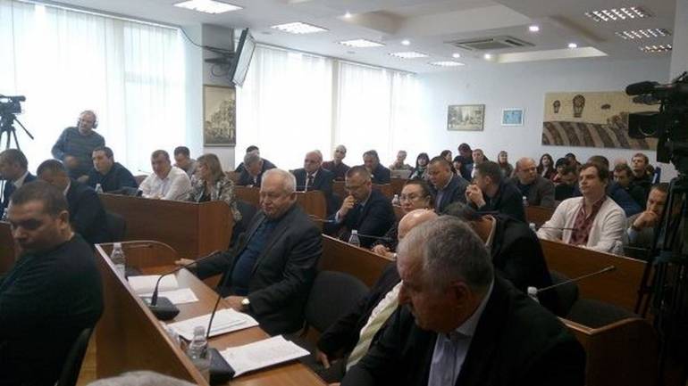 Вінницькі депутати та їх родичі, які заробляють на держзакупівлях