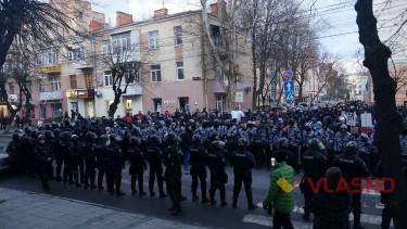 Приїзд Президента у Вінницю супроводжувався сутичками та блокуванням доріг