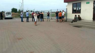 На Вінниччині 40 працівників дві доби протестують через борги по зарплаті (ФОТО)