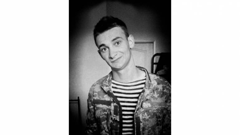 На Полтавщині прощаються із 23-річним медиком, що загинув на Донбасі