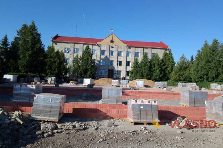 реконструкція фонтану в Калинівці фото