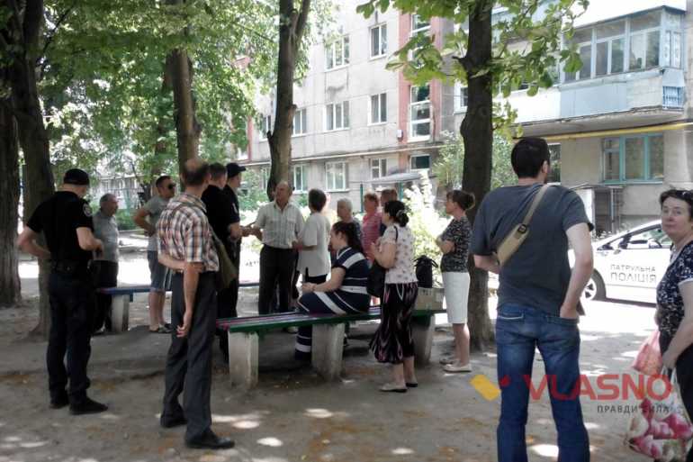 вирубка дерев на Космонавтів фото
