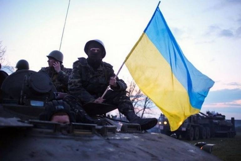 Бойовики продовжують обстрілювати позиції сил АТО та готуються до наступу на Маріуполь
