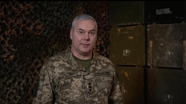 "Нехай різдвяний настрій прийде до тих, хто захищає Україну на бойових рубежах" - командувач ОС ЗСУ генерал-лейтенант Сергій Наєв (ВІДЕО)