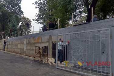 реконструкція скверу біля Макдональдса у Вінниці фото