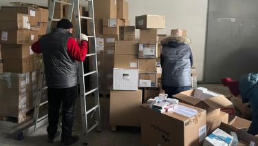 В Україну з Франції прибули автопотяги з вантажем медичного призначення