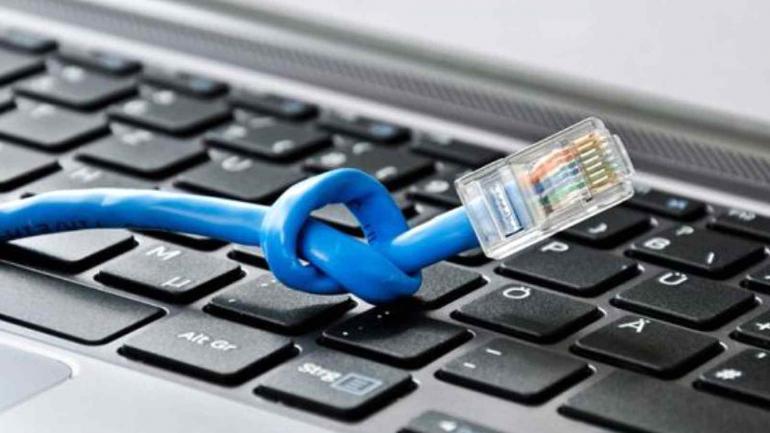 Начальниця відділу освіти Вінницької РДА підключала інтернет вже до підключених шкіл