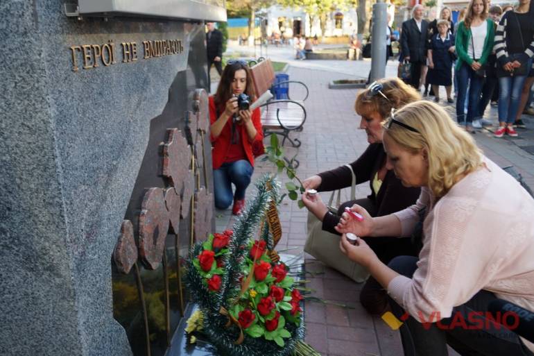 у Вінниці вшанували загиблих журналістів фото