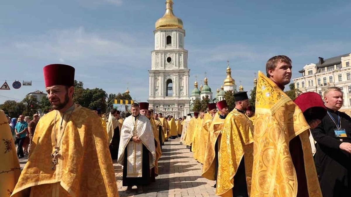 У столиці України триває Хресна хода