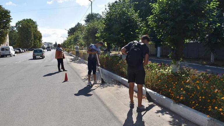 На Вінниччині трьох підлітків покарали тижнем громадських робіт