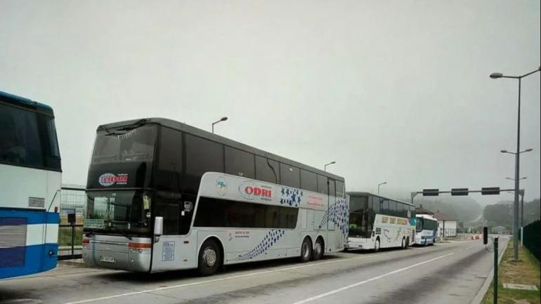 Польські прикордонники не пустили вінницькі автобуси, які їхали за українськими заробітчанами