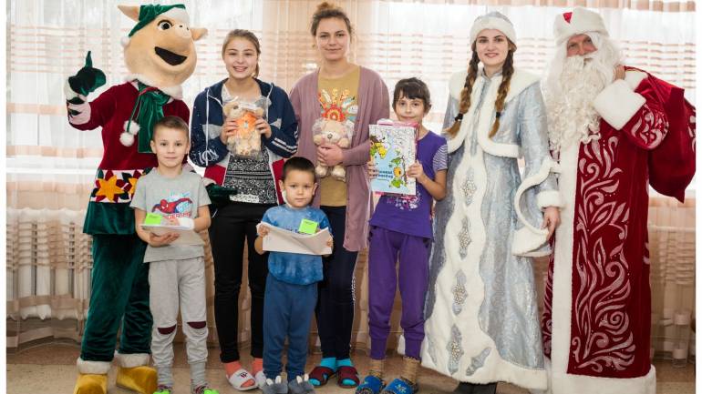 ПриватБанк влаштував свято для дітей фото