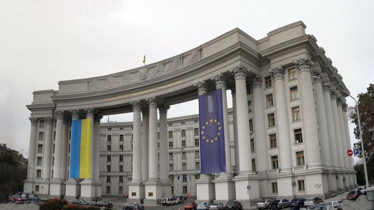 Вперше в історії: Україна відкликала посла в Білорусі