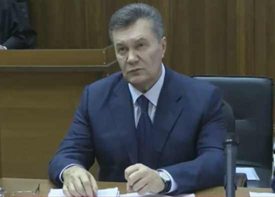 Янукович не допросився, щоб його допитав український суд