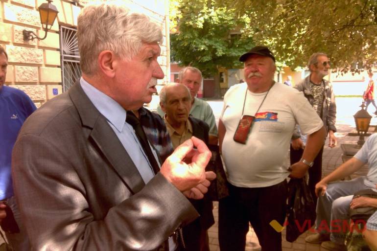 пікет під Вінницьким міським судом фото