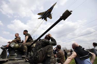 Бойовики 32 рази обстріляли позиції сил АТО
