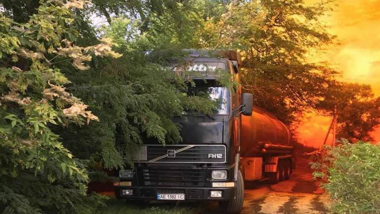 Червоно-помаранчева хмара накрила Дніпропетровщину: стався витік азоту