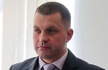 Вінницький депутат не задекларував продаж свого авто у відведений на це законом термін