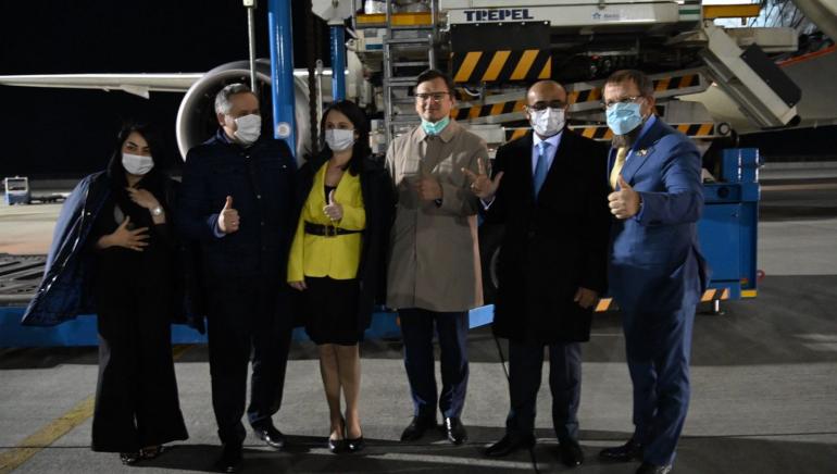 Об&rsquo;єднані Арабські Емірати передали Україні гуманітарну допомогу для боротьби з поширенням COVID-19