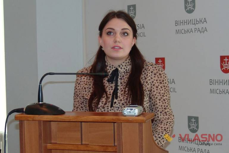 &laquo;Батьки категорично проти,  щоб гроші збирали адміністрації шкіл&raquo;,  &mdash; громадська активістка