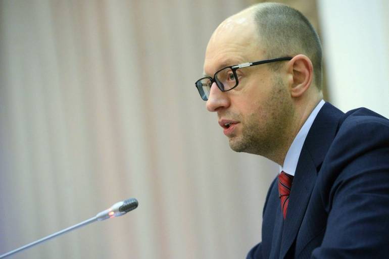 Яценюк відправить у Гаагу російський фільм про анексію Криму