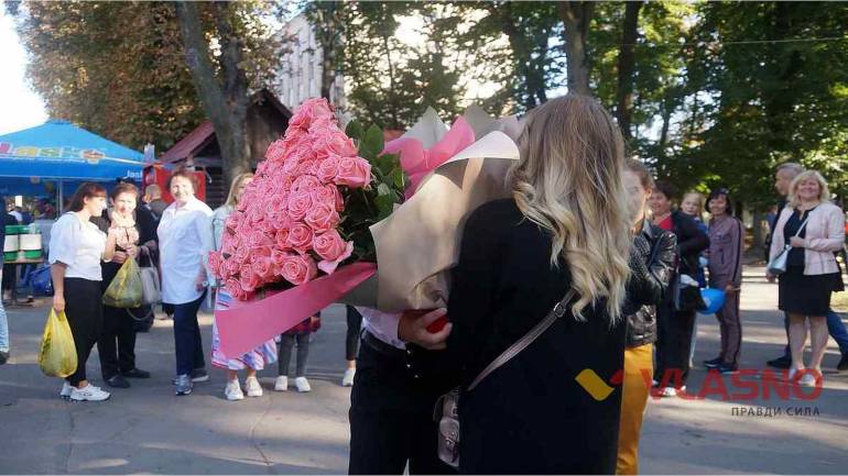 Вінничанин зробив пропозицію руки і серця своїй коханій на День міста(ФОТО)