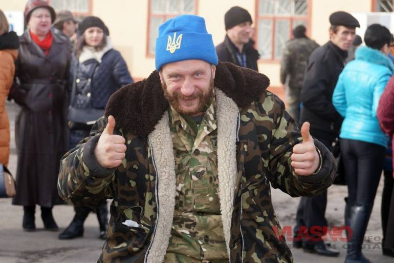 Вінницькі нацгвардійці повернулися з Донбасу з чотирилапими друзями 