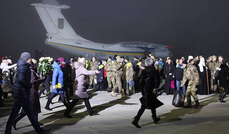 Звільненим на Донбасі українцям виплатять грошову допомогу і зарахують трудовий стаж