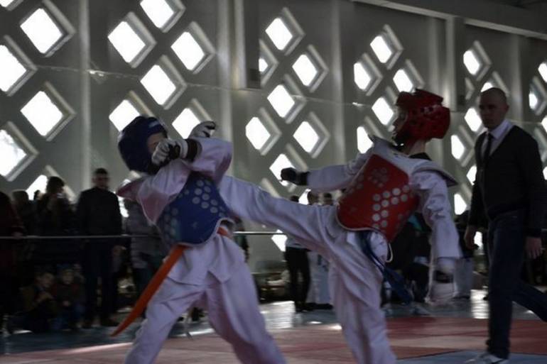 На відкритому чемпіонаті області з тхеквондо билися 164 спортсмени