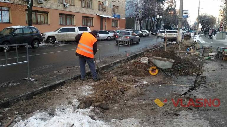 В центрі Вінниці перенесуть зупинку