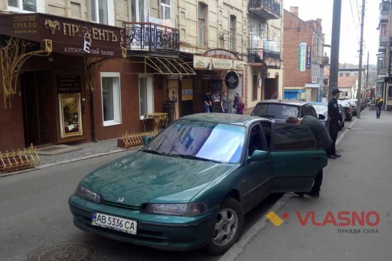 конфлікт між двома водіями у Вінниці фото