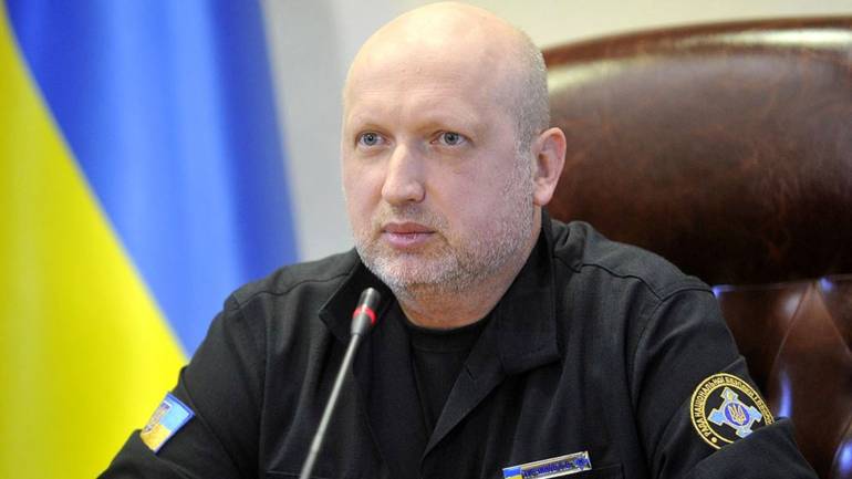 &laquo;Російські війська на кордоні України готові до континентальної війни&raquo;, - Турчинов