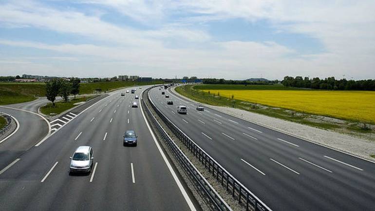Впродовж трьох років в Україні побудують півтисячі кільцевих розв&rsquo;язок