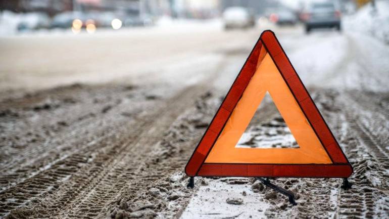 На Вінниччині водій виїхав на зустрічну смугу та збив дитину