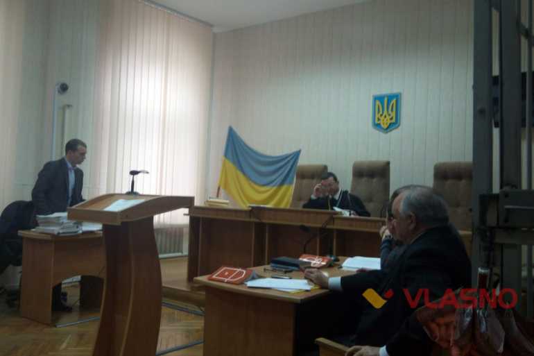 судове слухання у справі Олександра Деревянчука фото