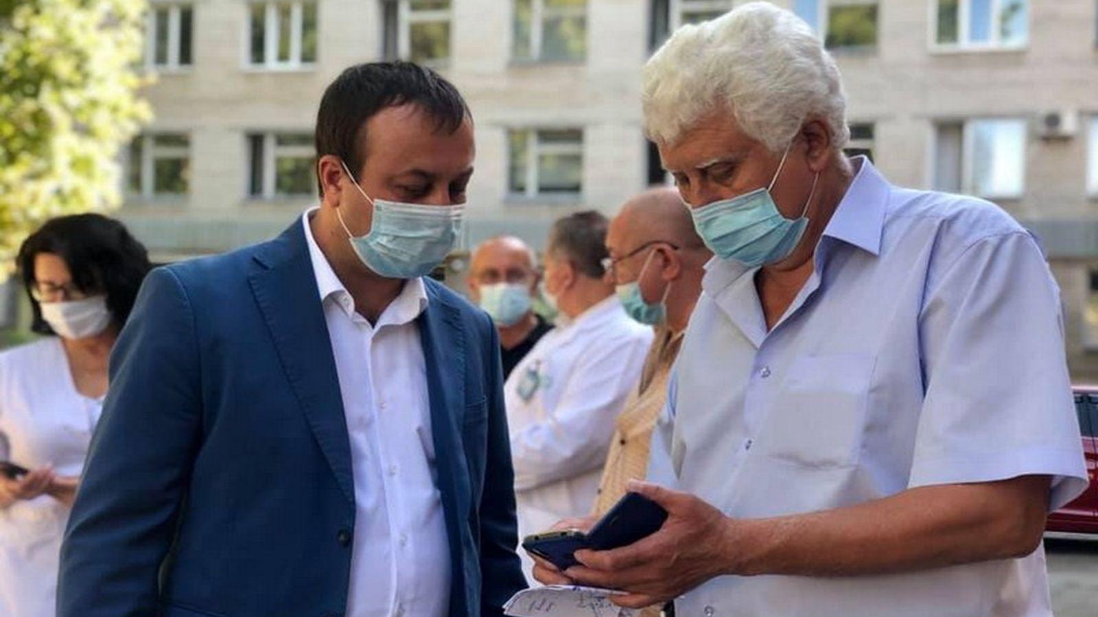 МОЗ передало на Вінниччину 27 апаратів ШВЛ