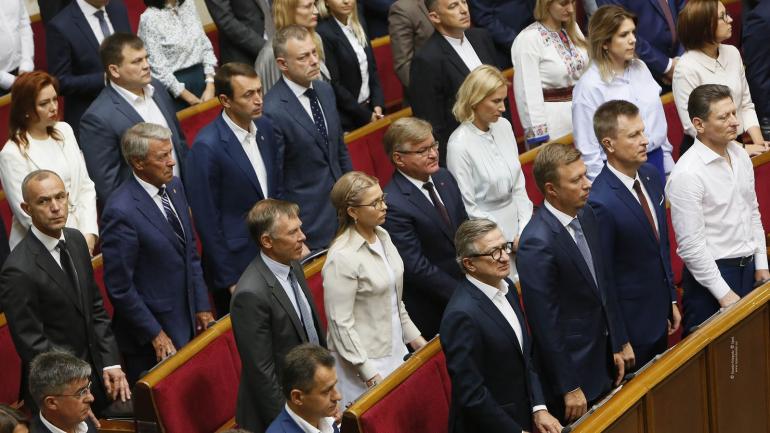 &laquo;Слуга народу&raquo; та &laquo;Батьківщина&raquo; нарощують підтримку виборців, ЄС та ОПЗЖ - втрачають &ndash; соціологія
