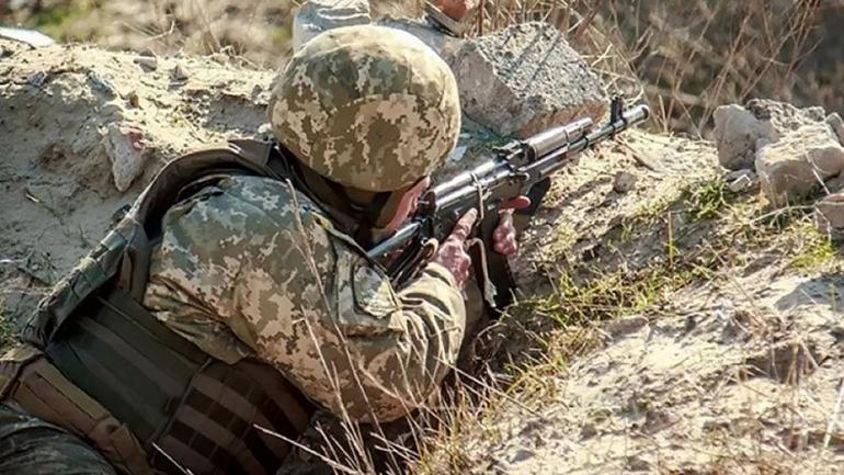 На Донеччині український військовий зазнав поранення