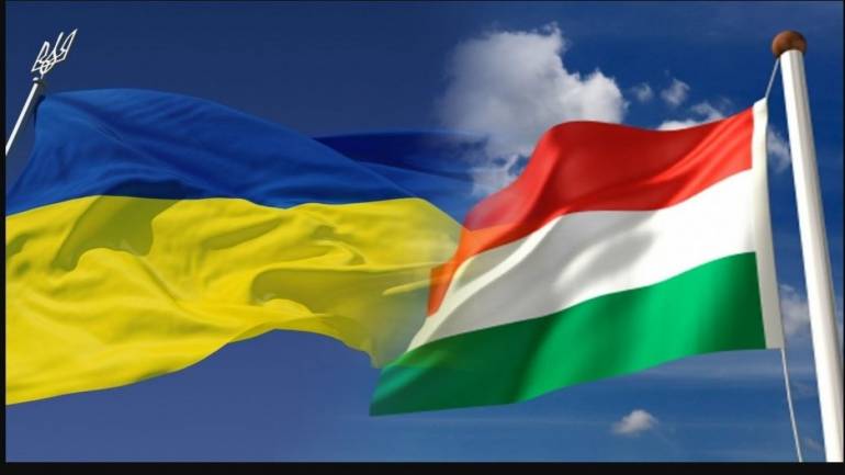 Угорщина звинувачує Порошенка у ненависті до угорців