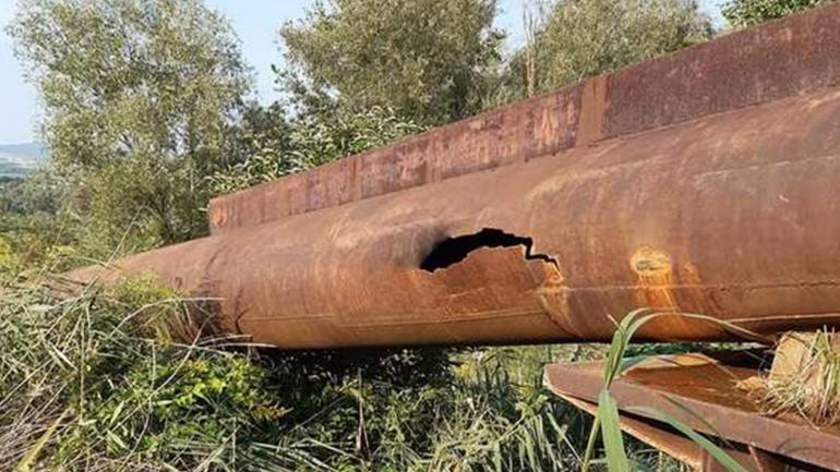 Не ремонтувався з ХІХ ст: на Вінниччині жителі селища користуються аварійним водогоном