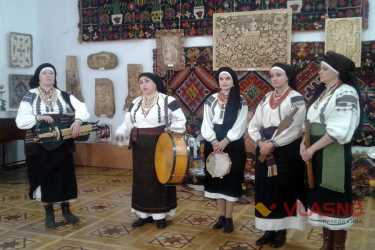 виставка народної творчостіі у Вінниці фото
