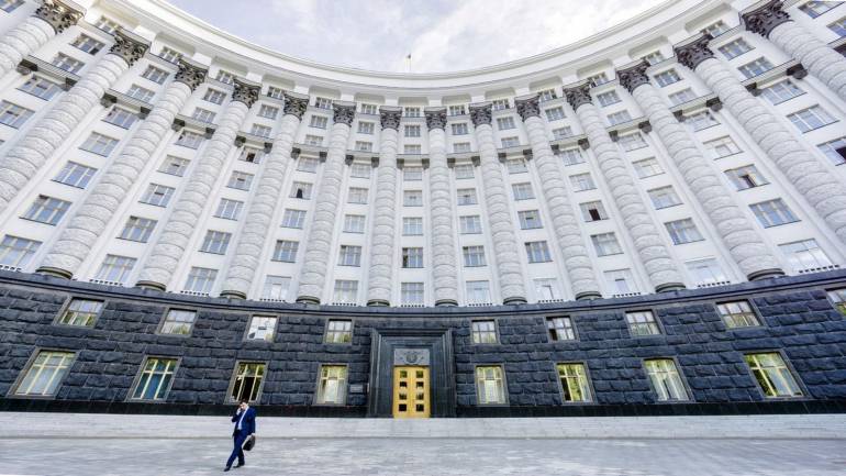 Зупинка фінансування програм Державним бюджетом свідчить про проблеми його виконання