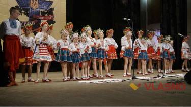 Юні вінничани співали &laquo;Вовчицю&raquo; і &laquo;запалювали&raquo; глядачів грою на гітарах
