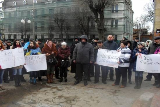 На вінницькому віче захищають Хорта та портрети Порошенка 