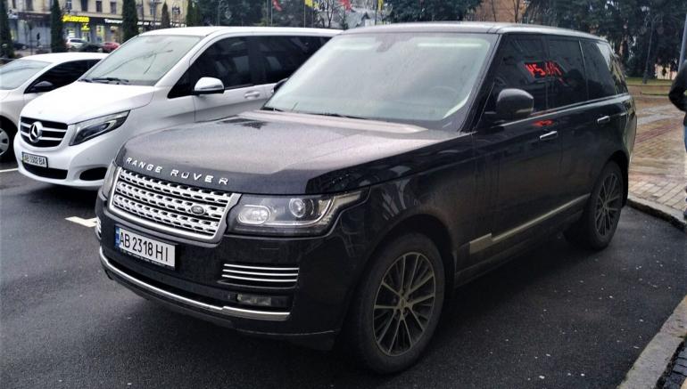 Вінницький міський голова не задекларував Range Rover, на якому їздить