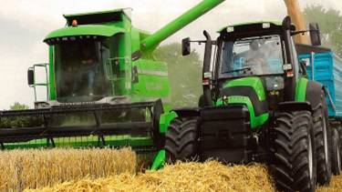 комбайн і трактор фото