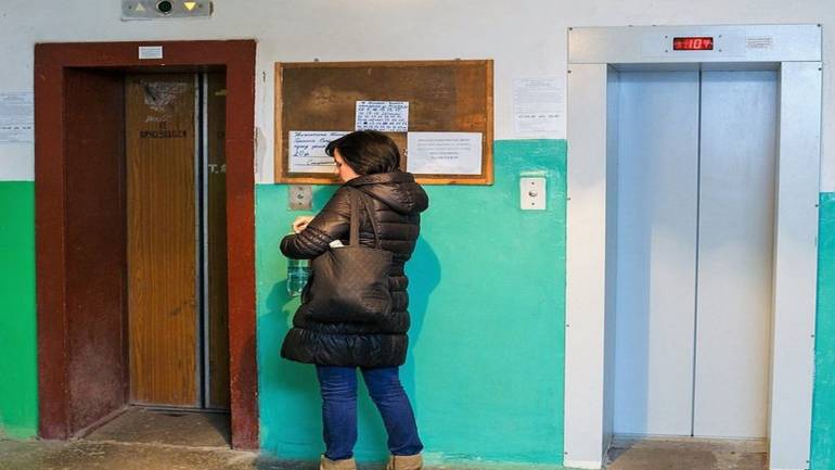 У багатоповерхівках Вінниці встановлено сучасне ліфтове обладнання