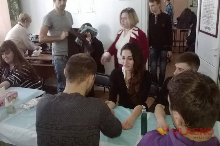 безкоштовний масаж у Вінниці до Дня інвалідів фото